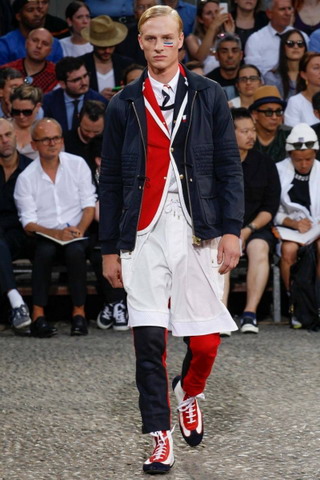 Moncler Gamme Bleu / - 2015